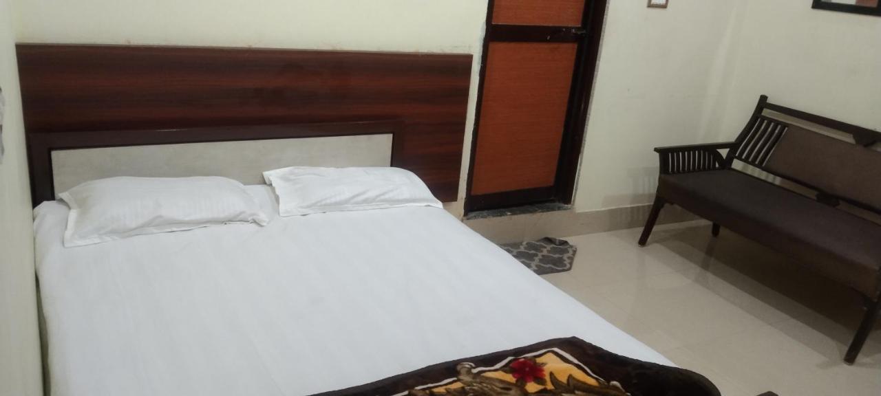 New Milan Palace, Deoghar Extérieur photo